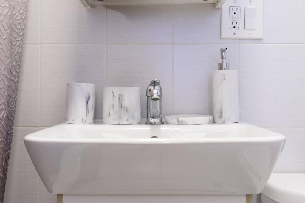83-3w Ues Park Newly Furnished Xl * Nova York